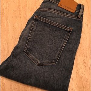 Aritzia Denim Forum Lola High-Rise Skinny